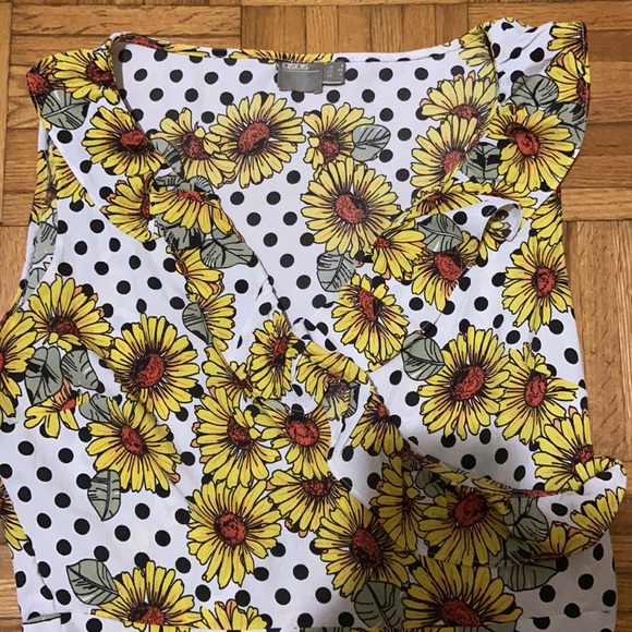 ASOS daisy dress 24 hour price drop - Picture 3 of 5